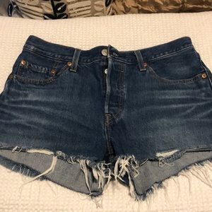 Levi’s 501 Cutoff Jean Shorts
